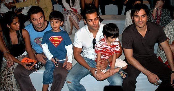 Salman khan family photo