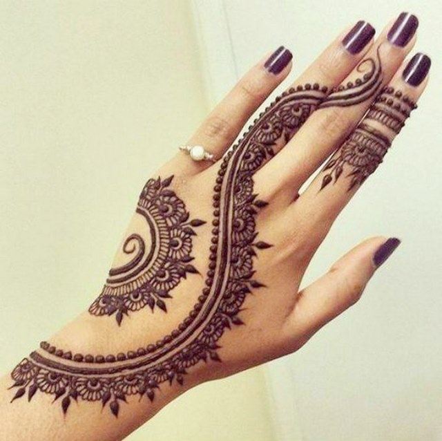 Easy mehndi designs idea