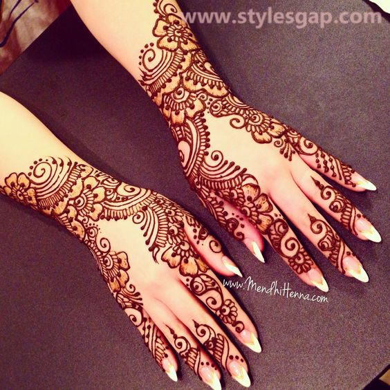 Fancy Mehndi designs 2017