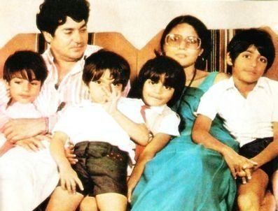 Salman khan family photo old