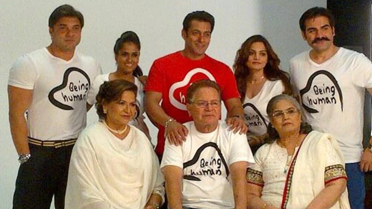 Salman khan family photo with helen